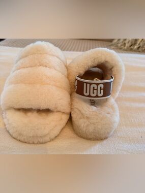 UGG Plush Sheepskin Slide with Branded Back Strap - Cream